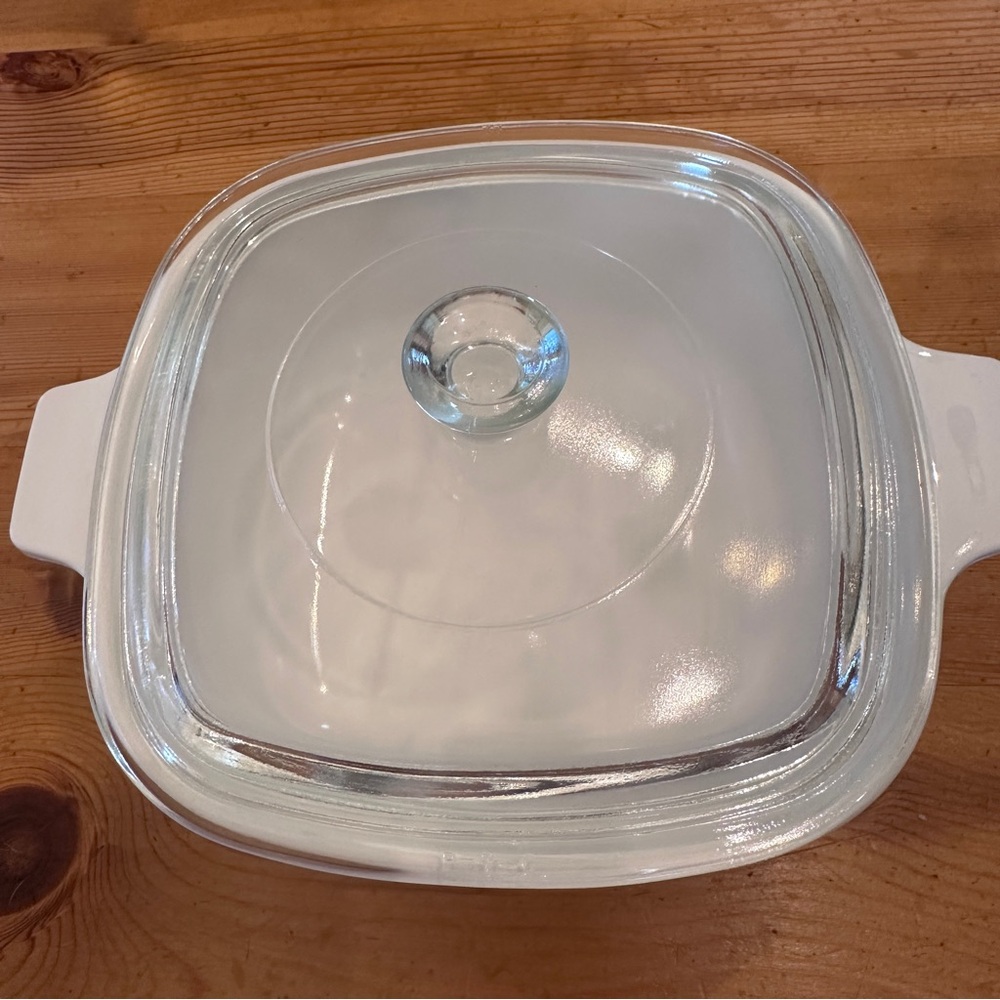 Vintage CorningWare dish 1 1/2 quart casserole dish from the "Blue Cornflower" - Picture 7 of 9